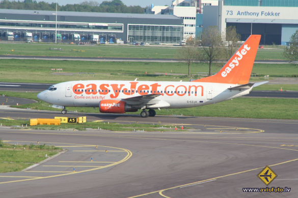 Boeing 737-73V